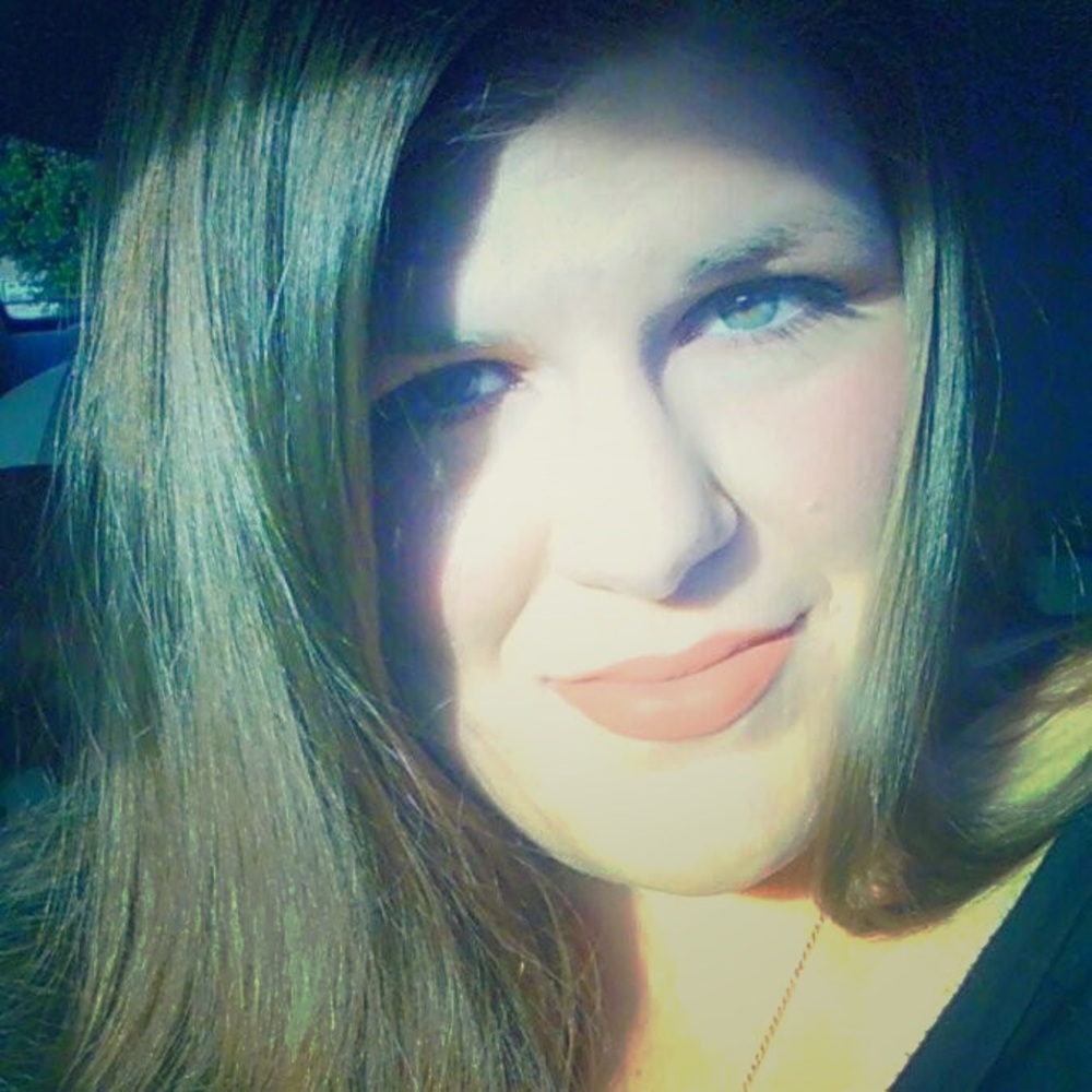 Meet your Posher, Dena